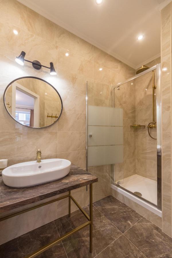 Design Apartment On Mykhailivskyi Ln. 4 Kiev Extérieur photo